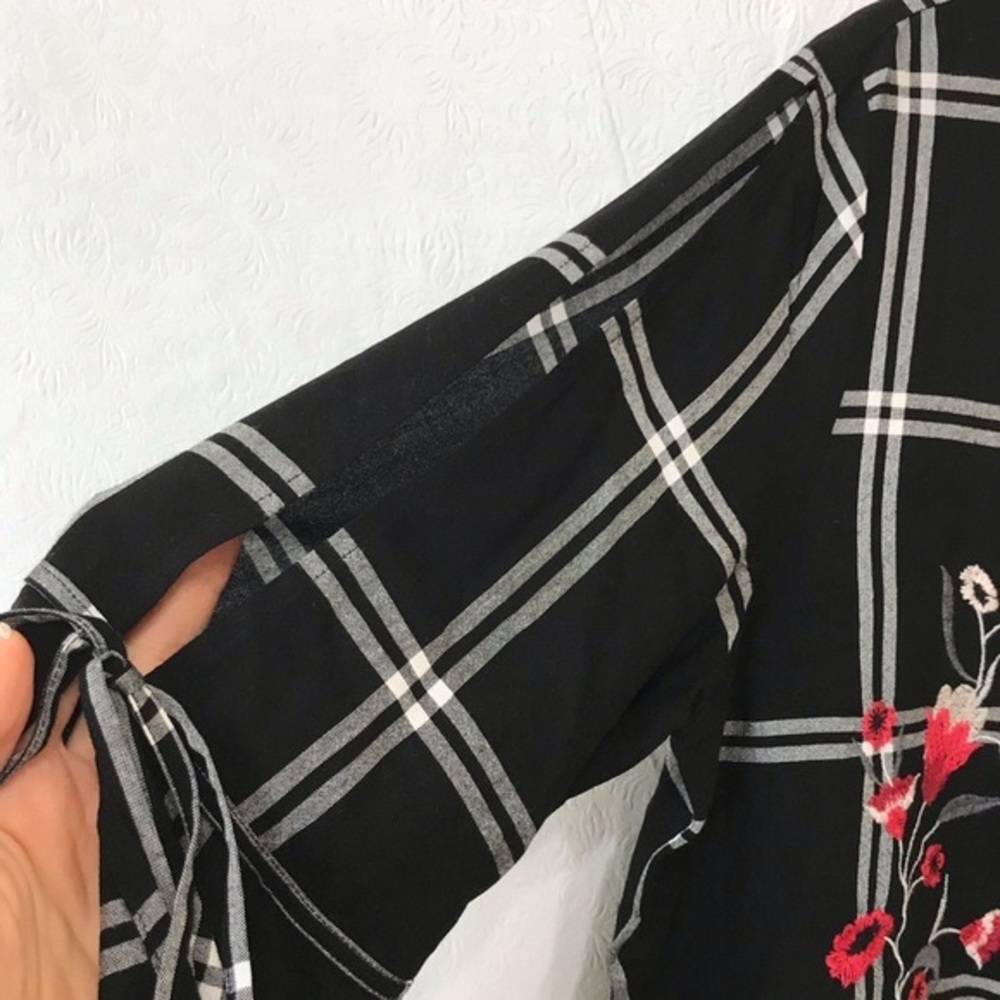 LOFT Top Embroidered Split Open Tied Bell Sleeves Floral Plaid Long Slee… - Picture 7 of 10
